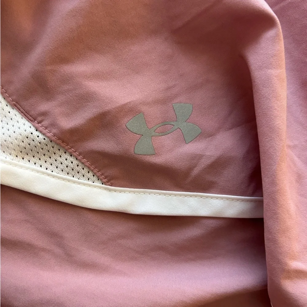 Under Armour Women's Fly By 2.0 Running Shorts Small Pink Elixir - Picture 6 of 7